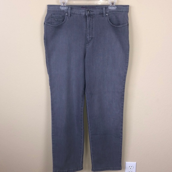 Gloria Vanderbilt Gray High Rise Amanda Style Jeans - Size 16 Petite - Picture 1 of 14